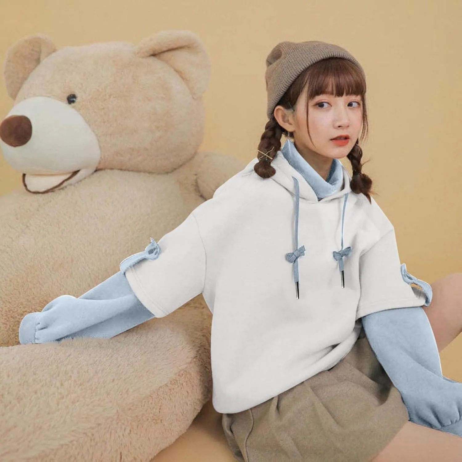Cute Brown Bear Hoodie for Women Teen Girls Long Sleeve Kawaii Sweatshirts Patchwork Shirt with Cute Personality Bag