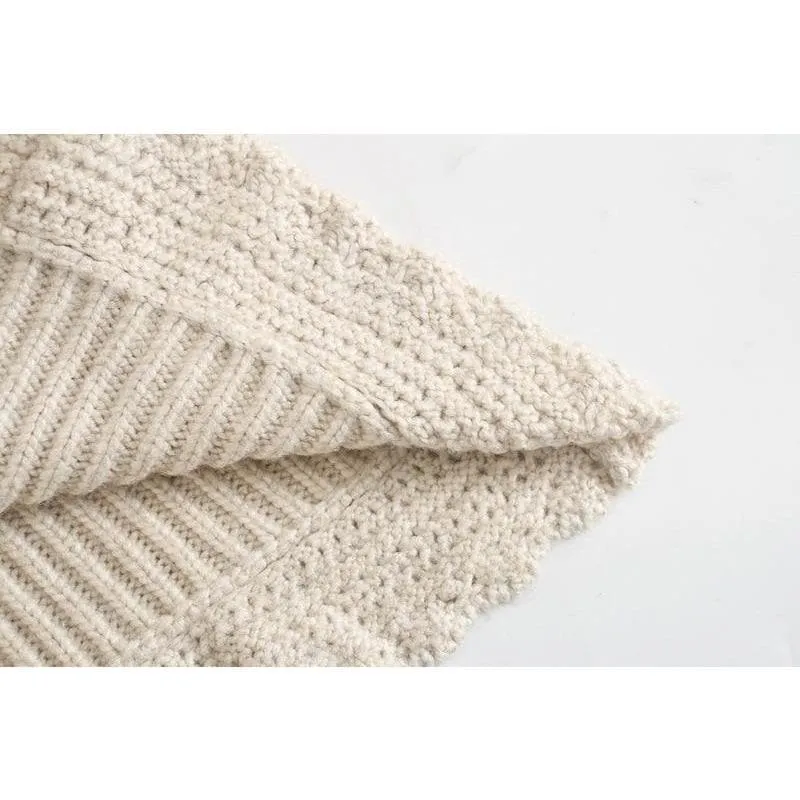 Embroidered Chunky Cable Knit Cardigan