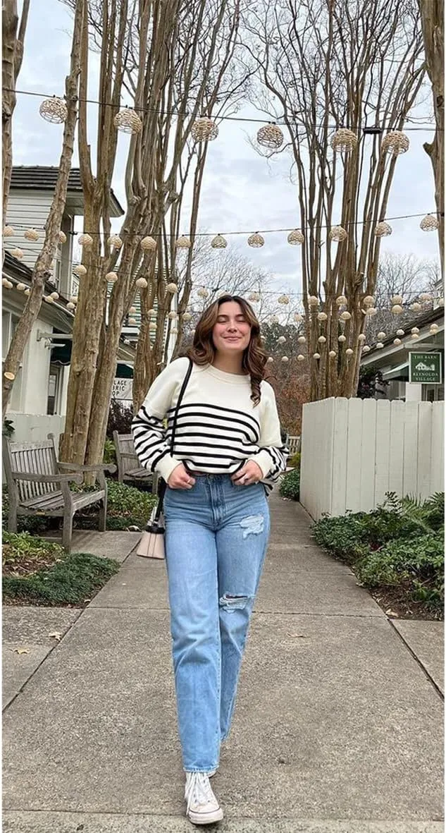 ETCYY Womens Oversized Sweaters Fall 2025 Fashion Clothes Trendy Batwing Sleeve Colorblock Striped Knit Pullover Tops