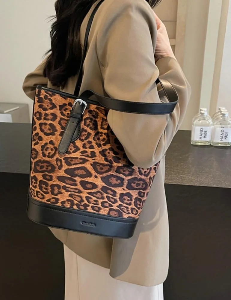Vintage Furry Shoulder Bags for Women Large Woolen Cloth Tote Purse Trendy Checkered Bucket Handbag Top Handle Satchel